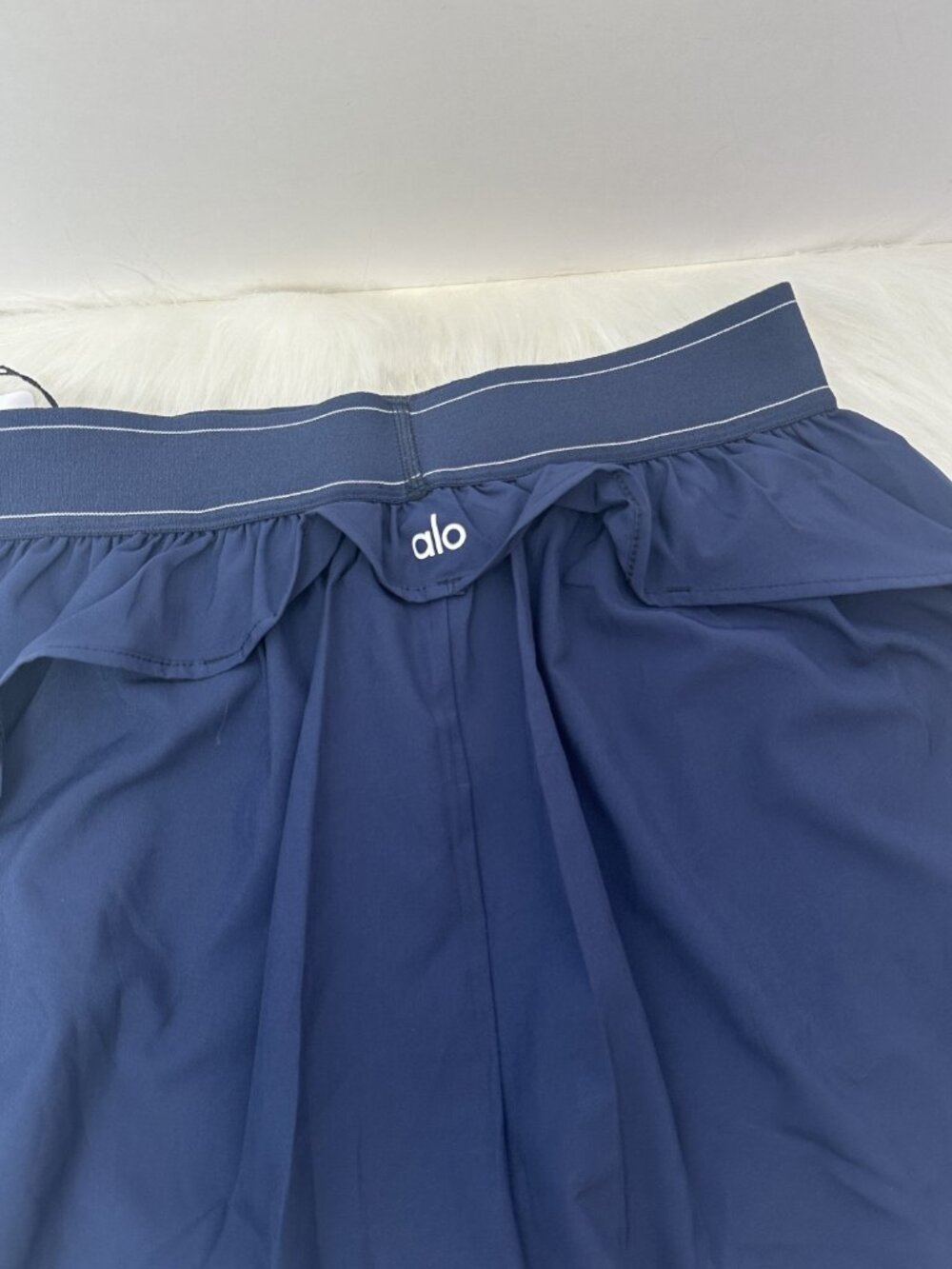 Alo Yoga Blue Athletic Shorts, Size M - Picture 6 of 7